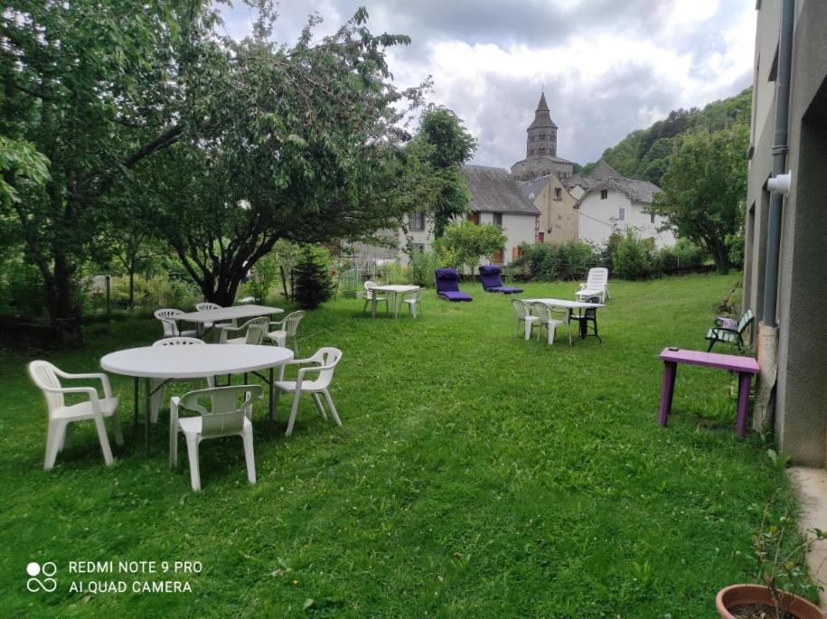 Lilas, Gite Saint Antoine, Orcival, Entre Sancy Et Volcans. Bagian luar foto